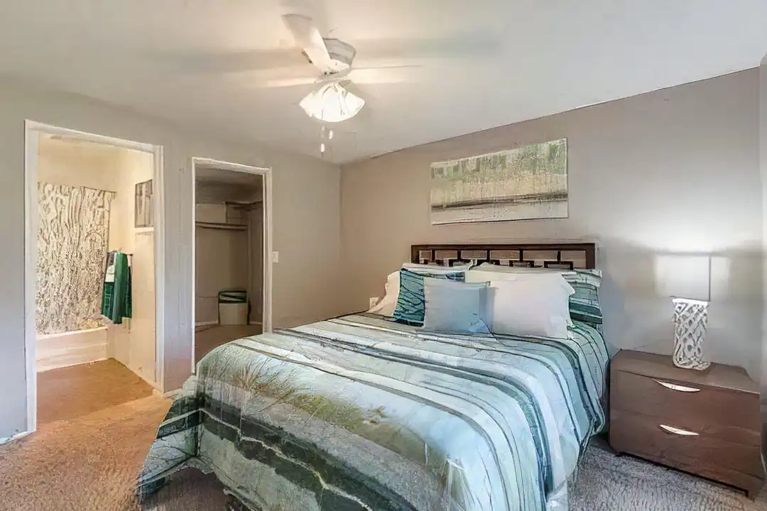 702 Straus Rd unit 0 - View 3