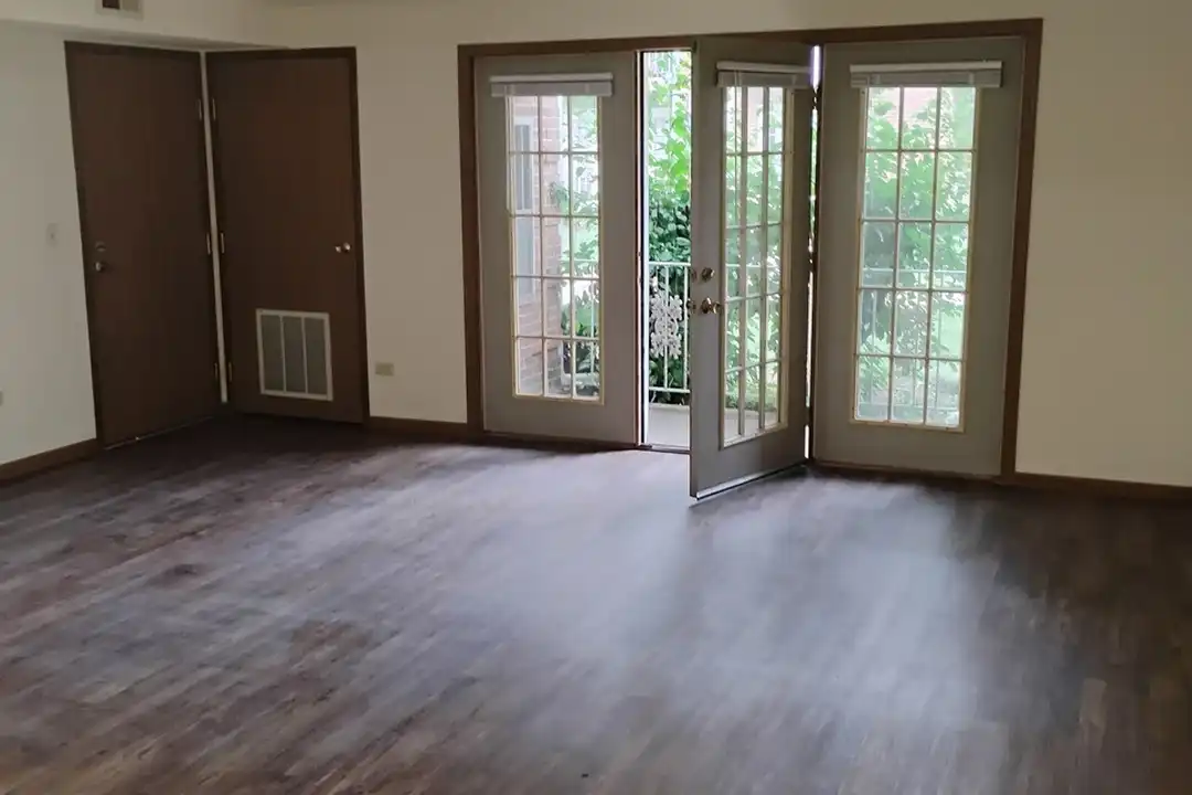 4284 Central Rd unit 101 – photo 1 of 7
