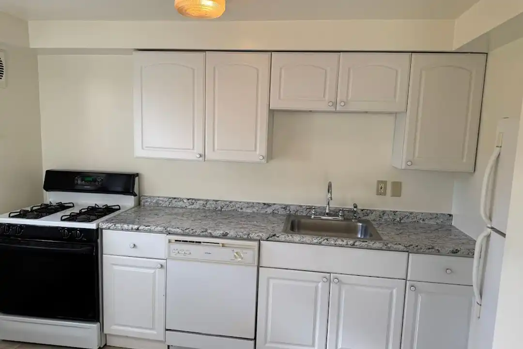 2355 Eldridge St unit SB - View 4