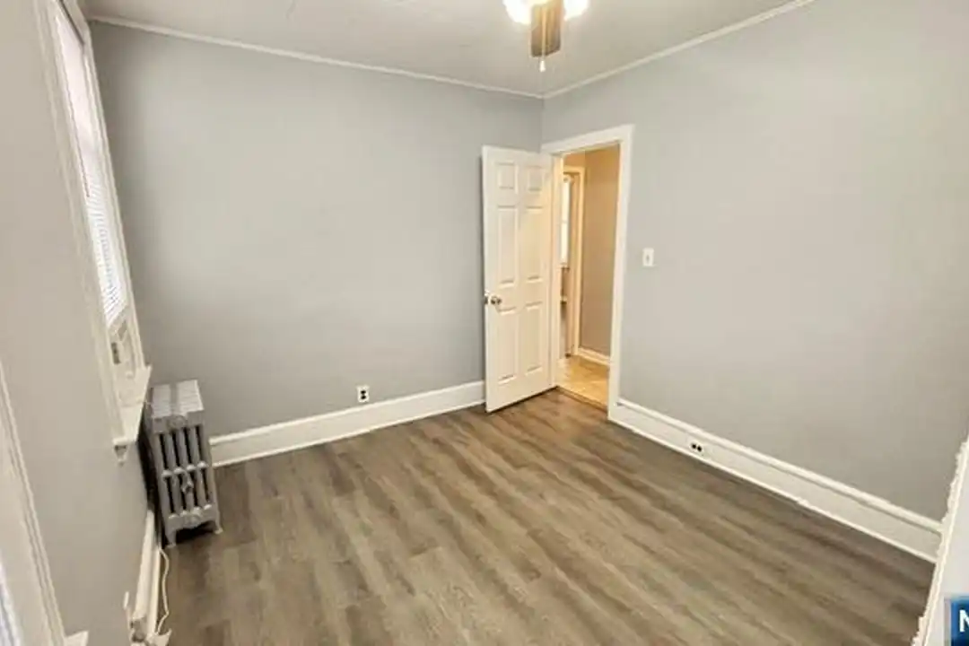 760 Hamilton St unit 1 - View 6