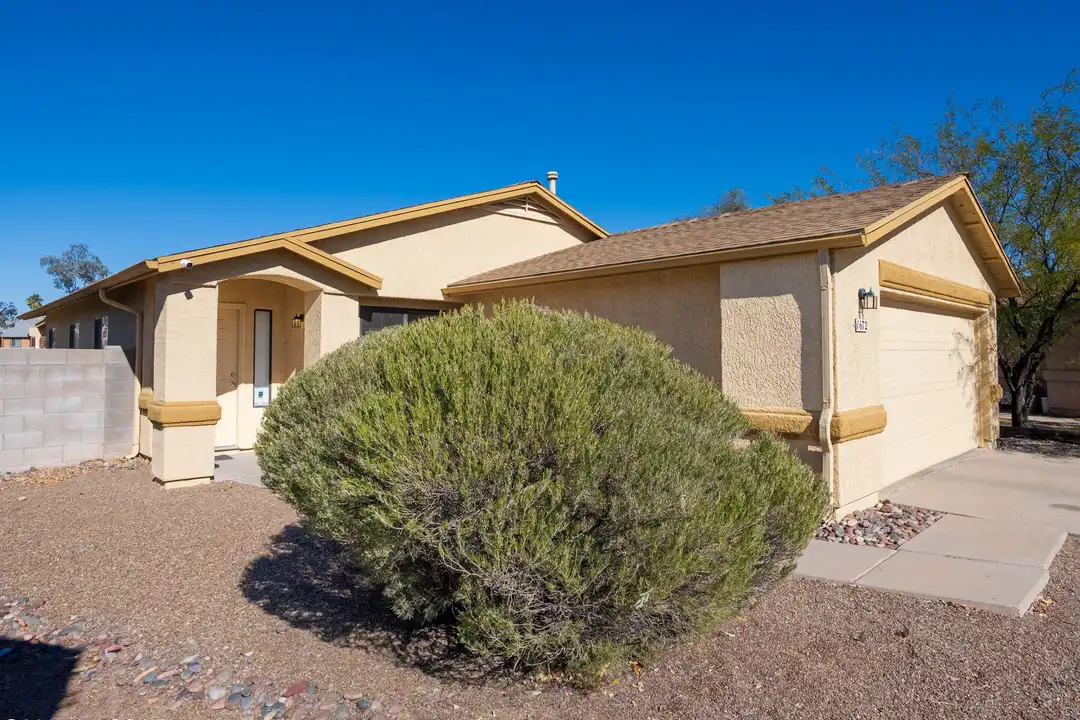 1672 W Wood Crest Ct – photo 1
