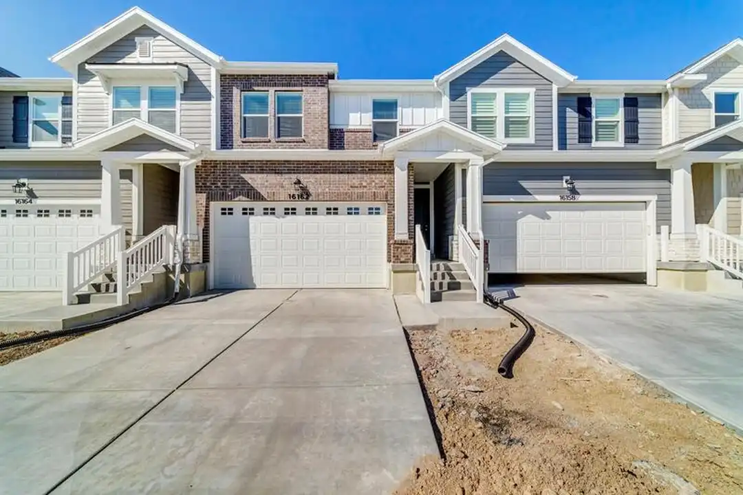 16168 S Truss Dr – photo 1 of 10