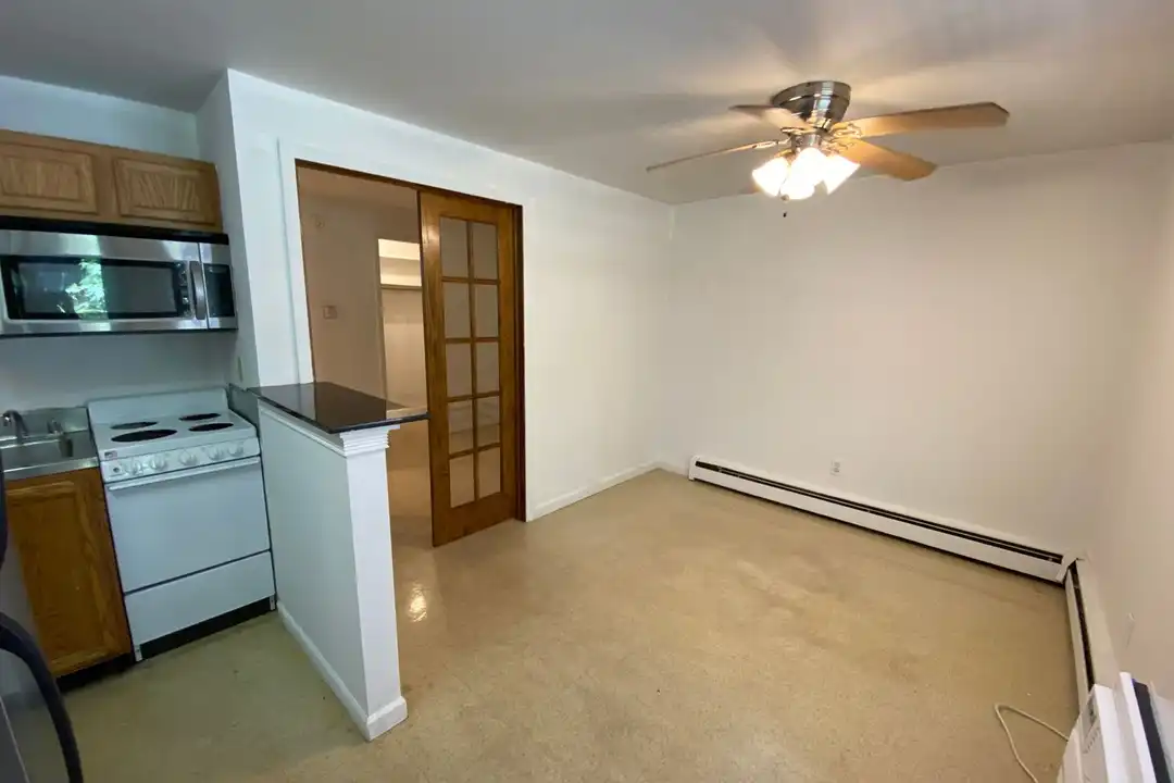 1472 Neil Ave unit 1490 E - View 2