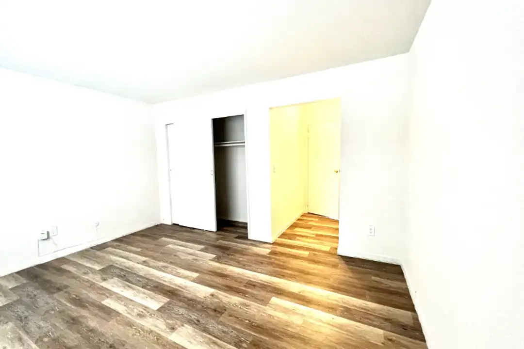173 Sherman Ave unit 22 - View 4