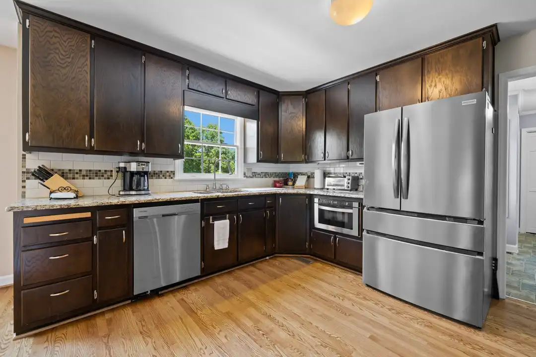 3010 Eaker Dr - View 4