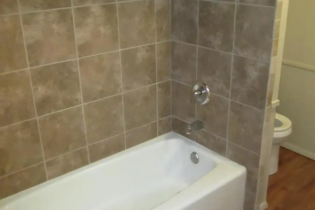 3029 NW 46th St - More