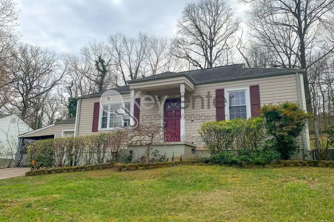 1410 Elm St – photo 1