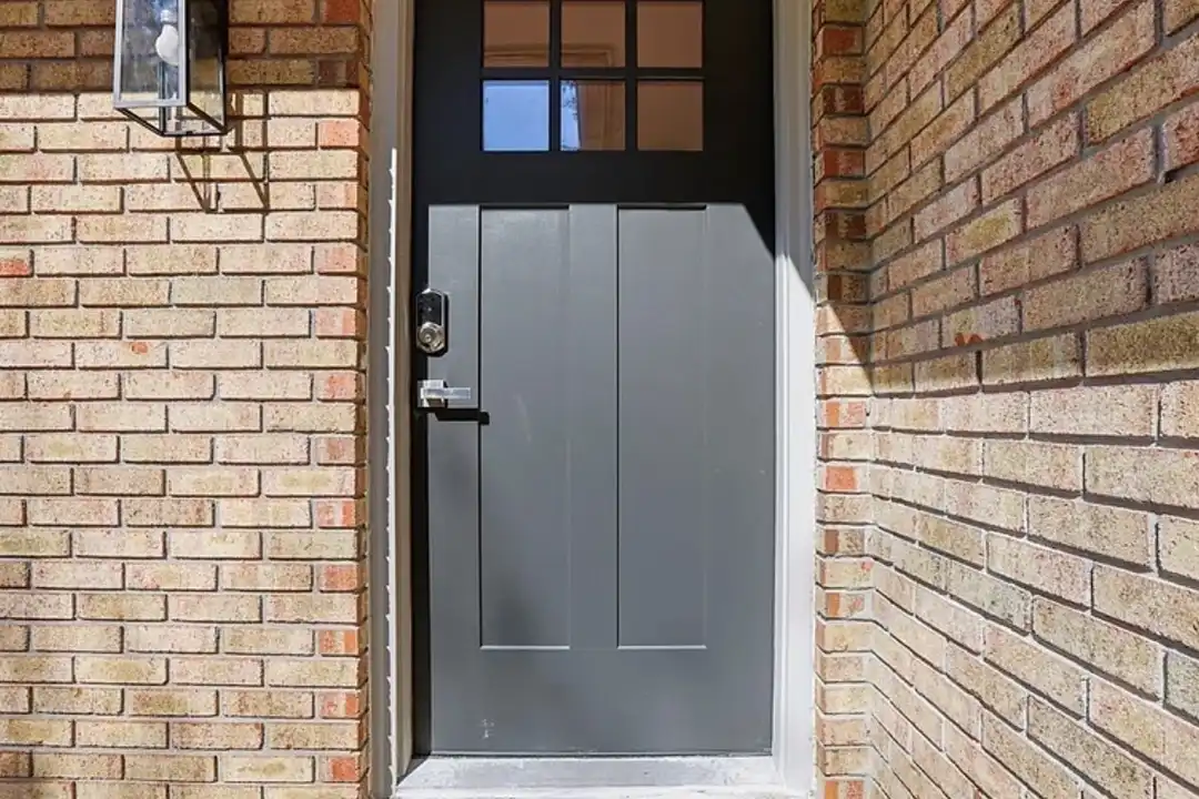 House in Columbus - More