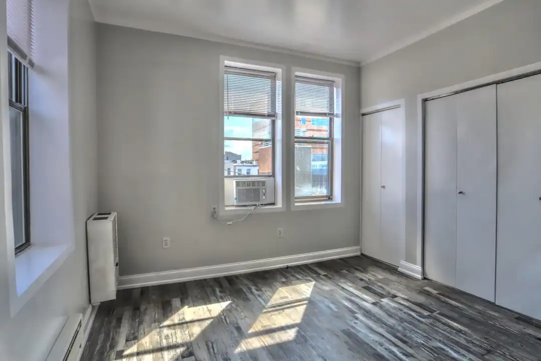 4901 Murphy Pl unit 7 - More