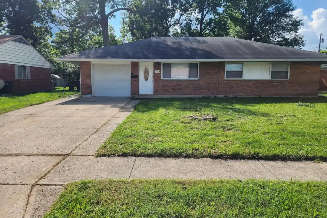 77 Brookhaven Dr – photo 1