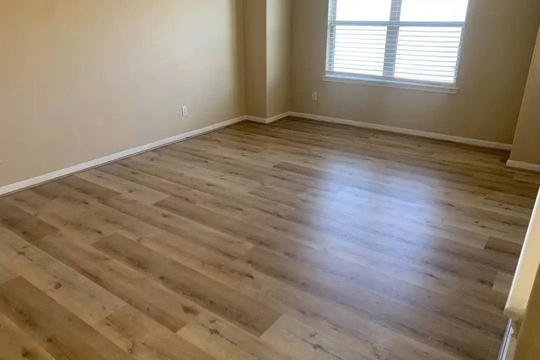 20735 Pine Rain Ct - View 5