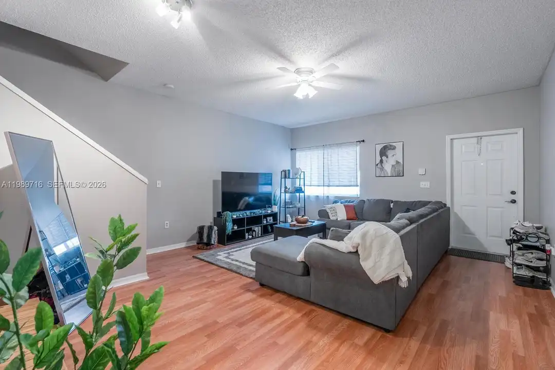 2203 SE 23rd Terrace unit 2203 - View 4