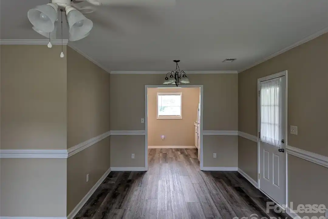 421 West Ave W - View 3