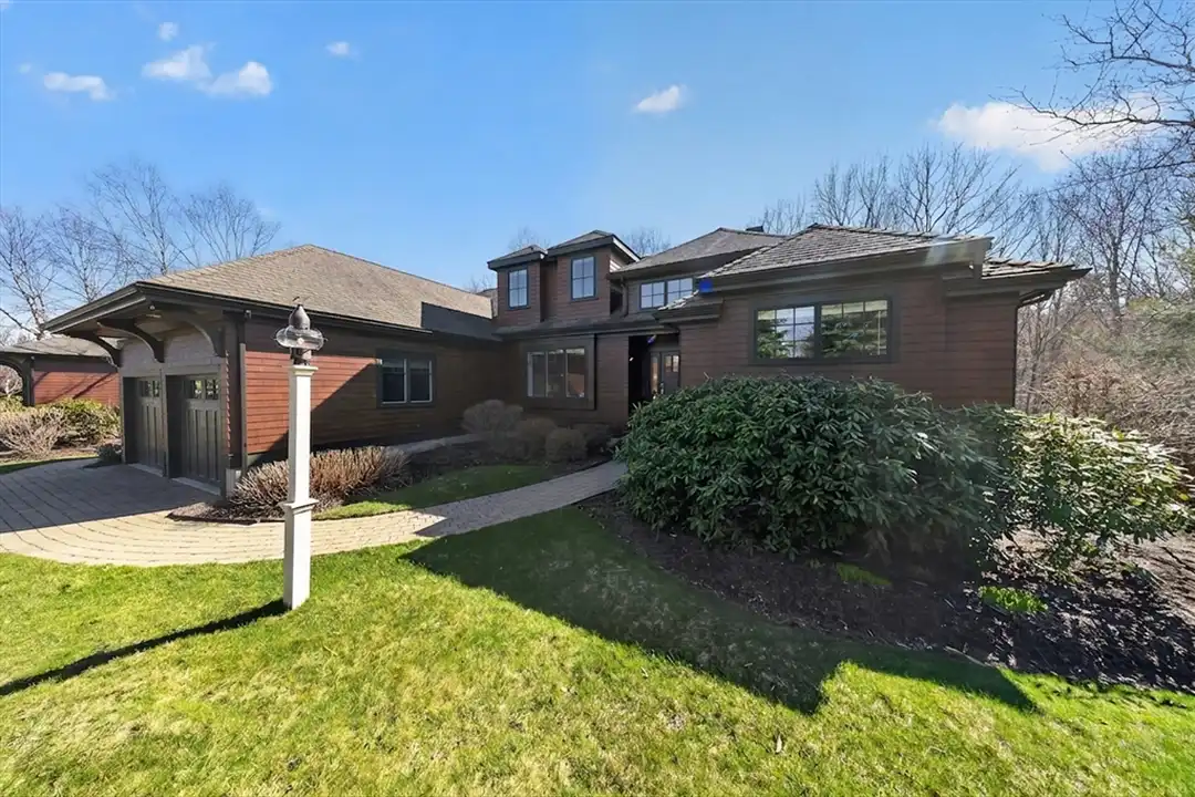 165 Black Rock Dr unit 165 – photo 1 of 20