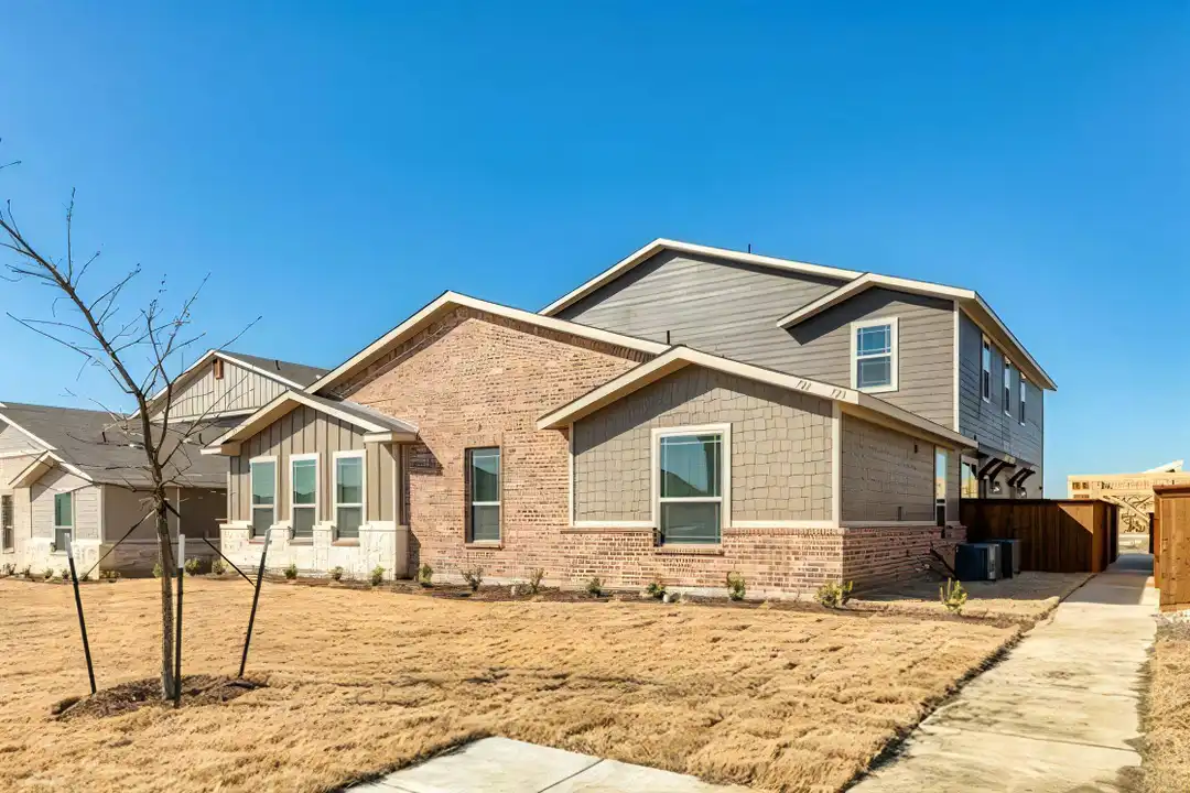 721 Harvest Moon Dr - View 2