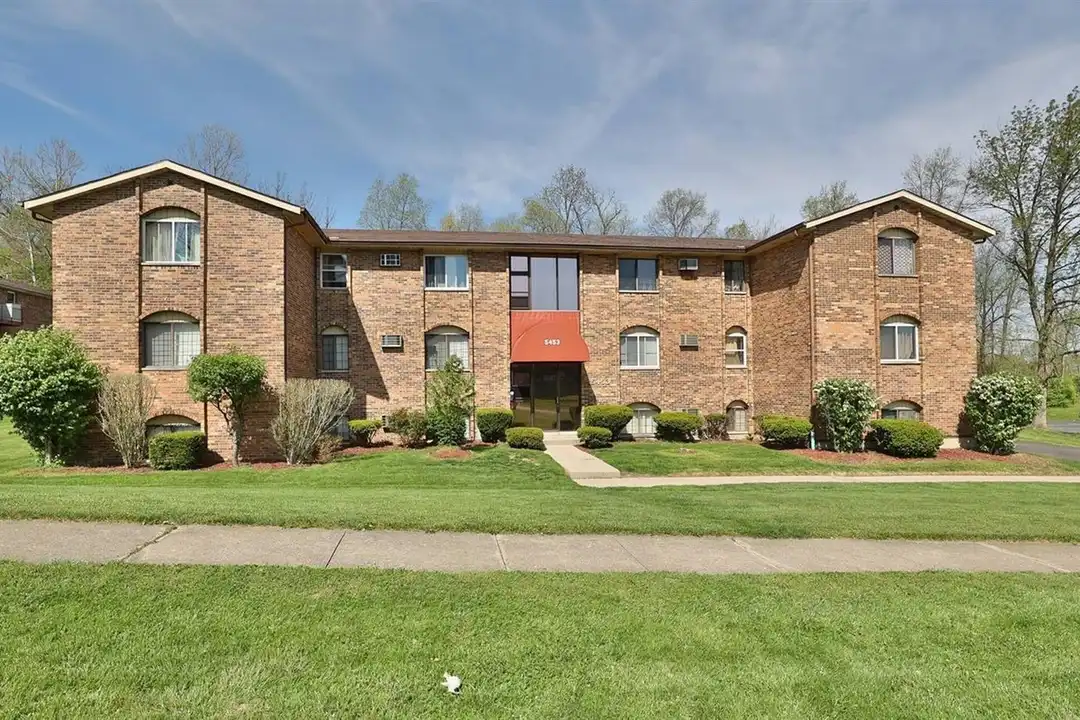 5453 Camelot Dr unit 39 – photo 1 of 11