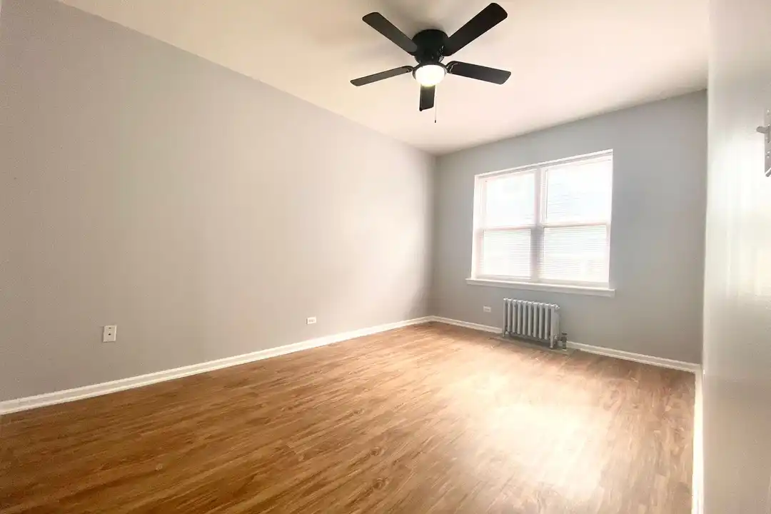 4756 N Maplewood Ave unit 4756-112 - View 6