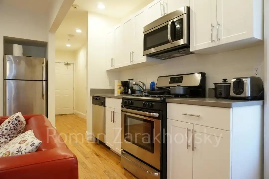 10 Brainerd Rd - View 6
