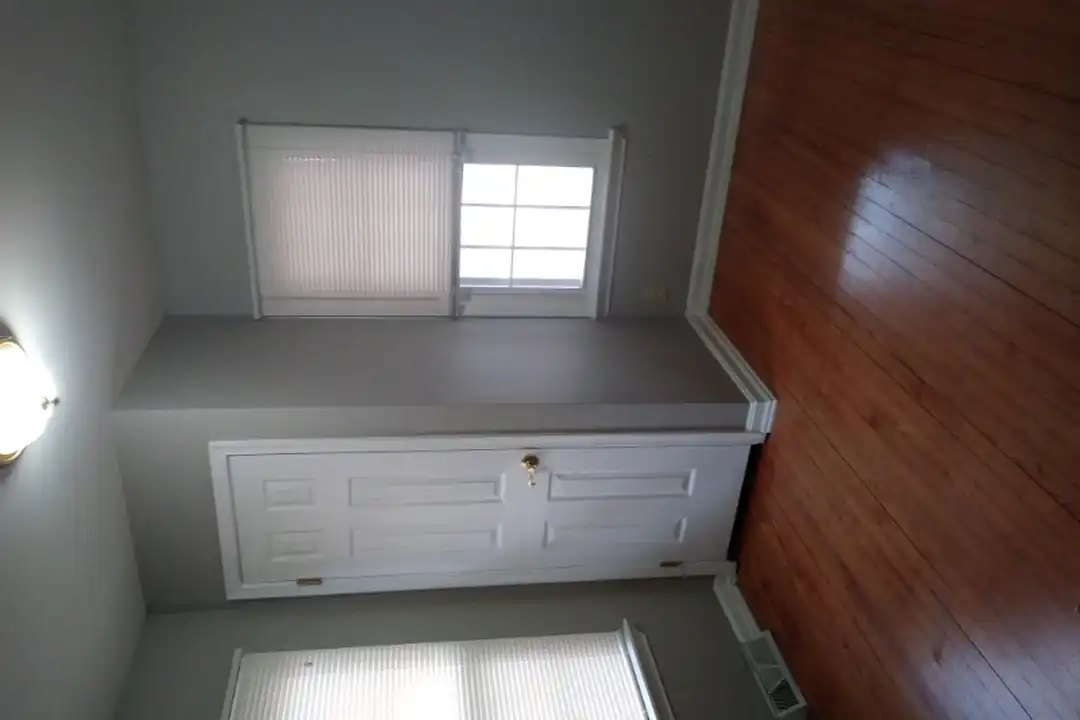 319 Maitland St - View 3