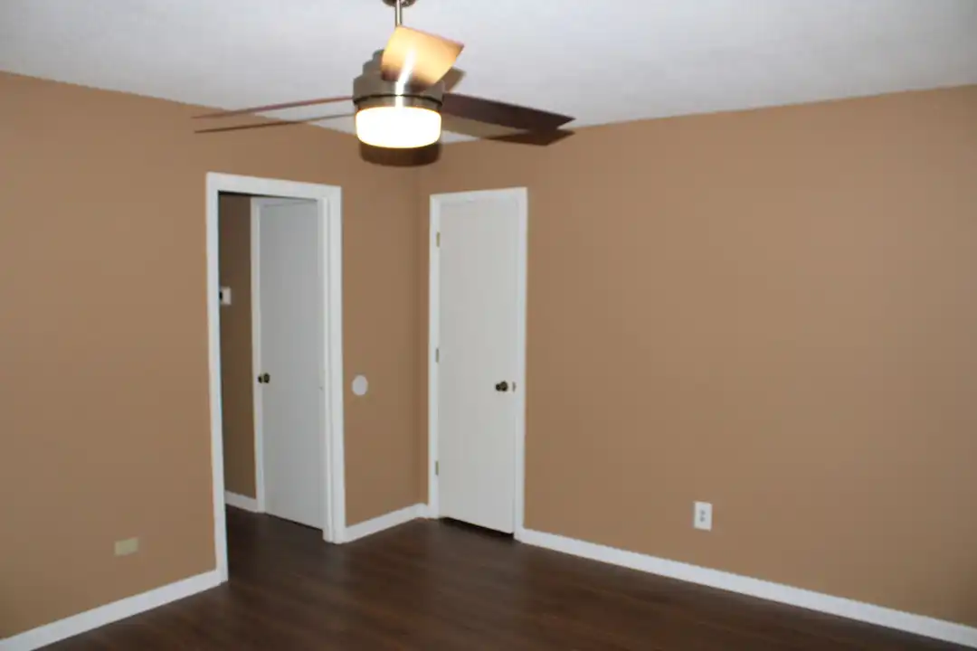 2248 Winston Way - More