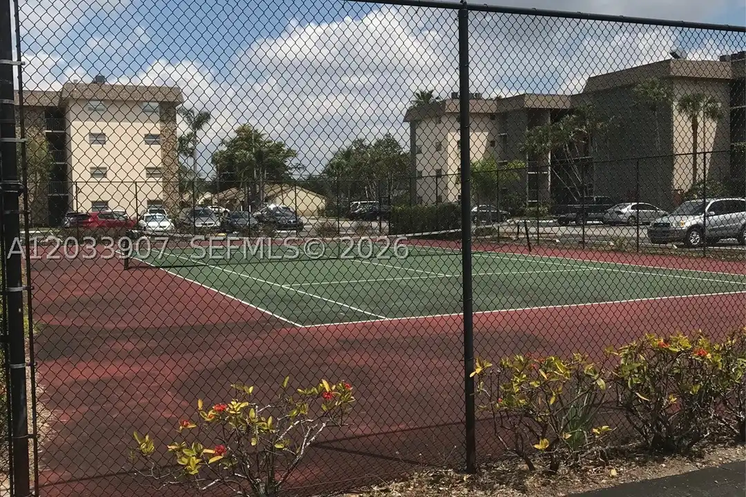 2495 SW 82nd Ave unit 304 - More
