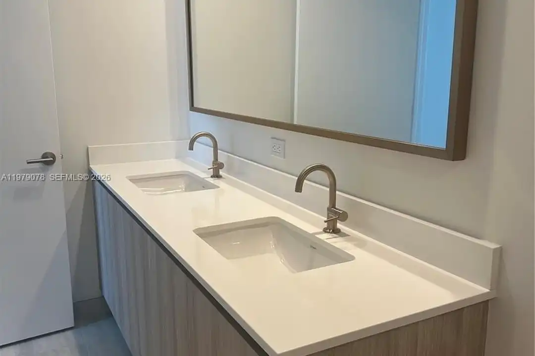 77 SE 5th St #2514 - View 6