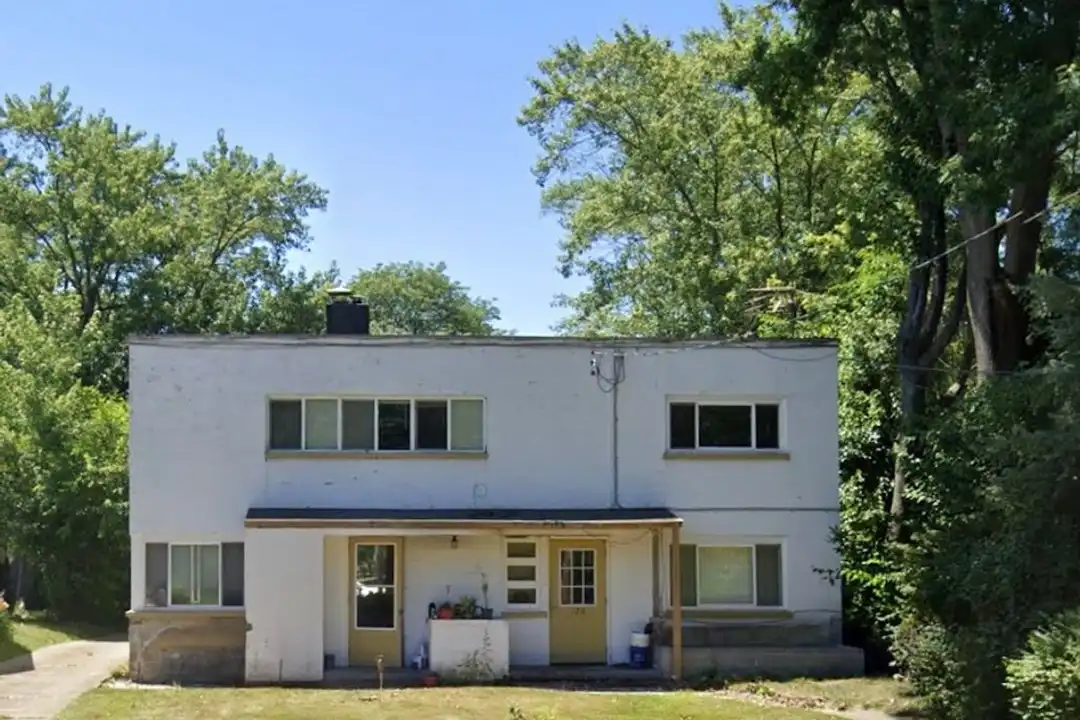 120 36th St NE unit Unit 1 – photo 1