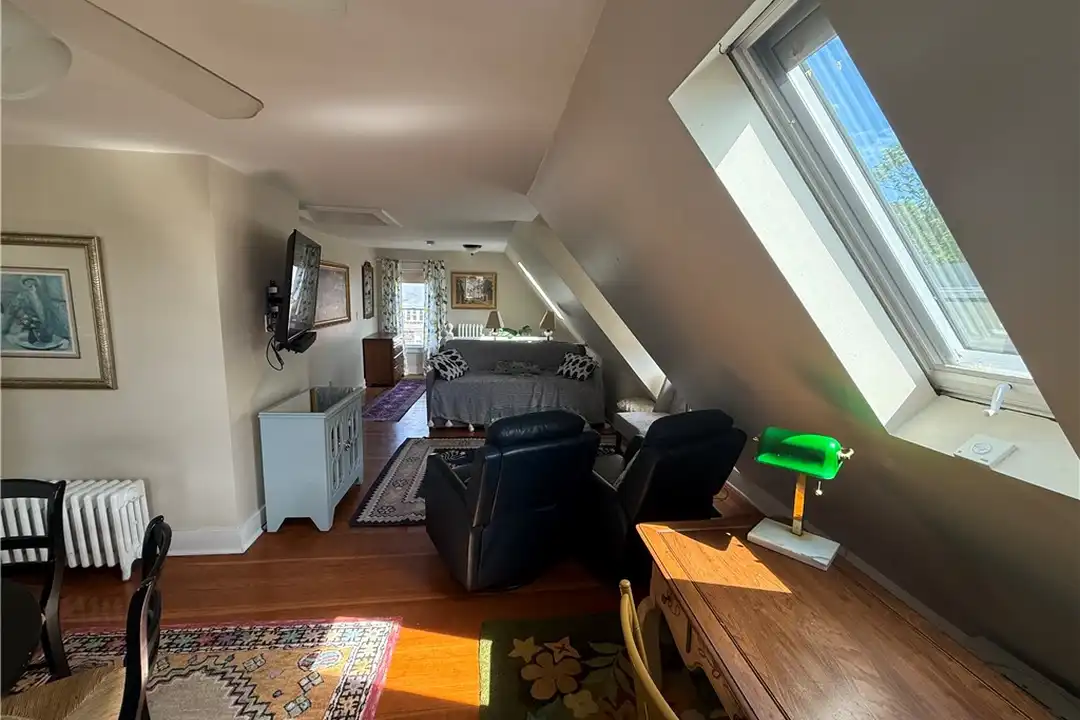 28 Calvert St unit 3 - More