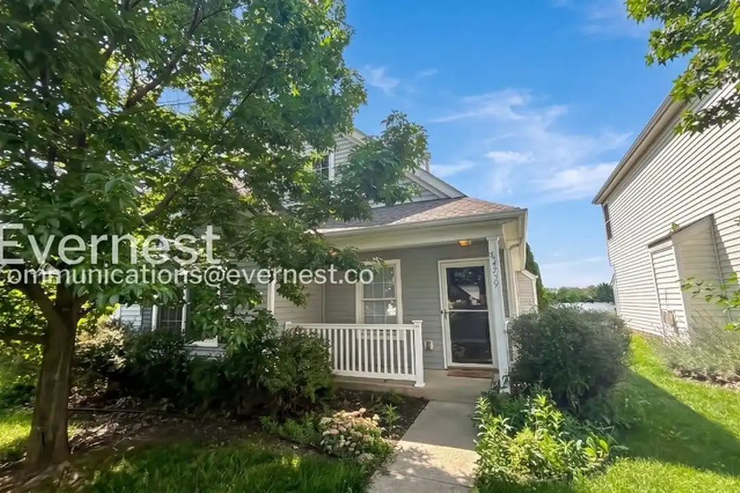 4759 Perlman St unit 17 – photo 1
