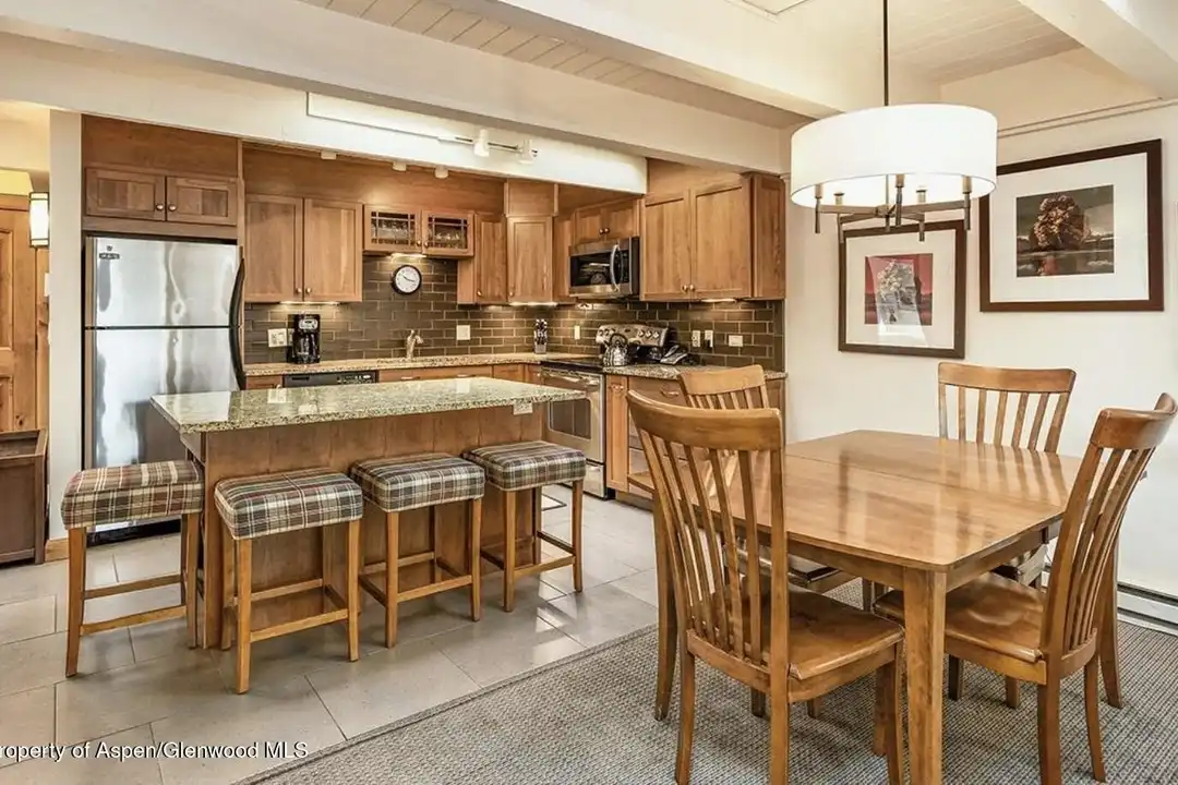 901 E Hyman Ave #13 - View 3