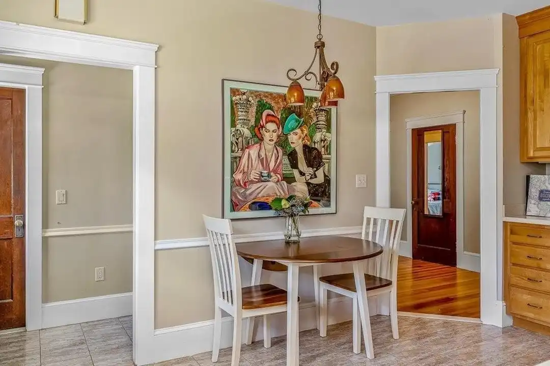 1102 Buttonwoods Ave - View 5