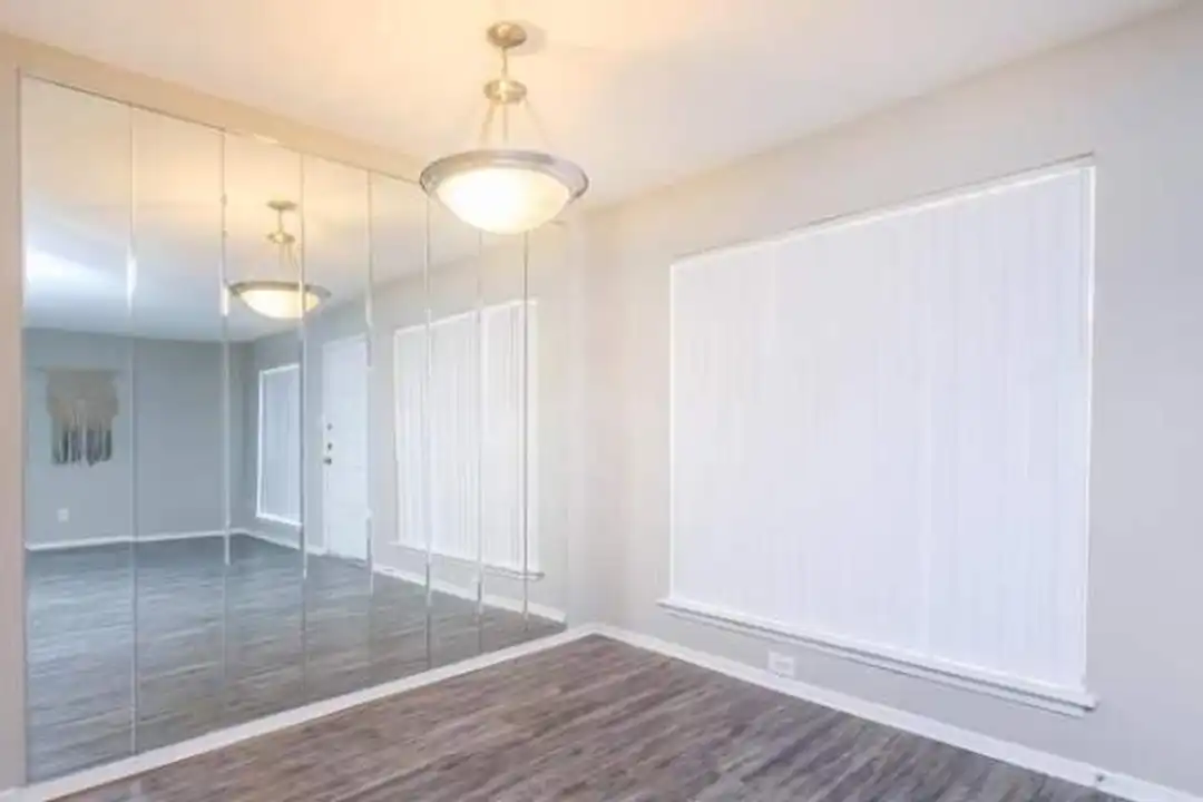 6014 Winsome Ln unit # 422 - More