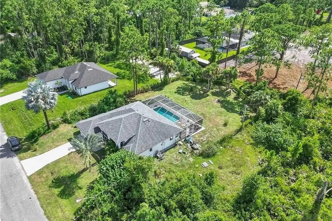 809 Hamilton Ave - View 3