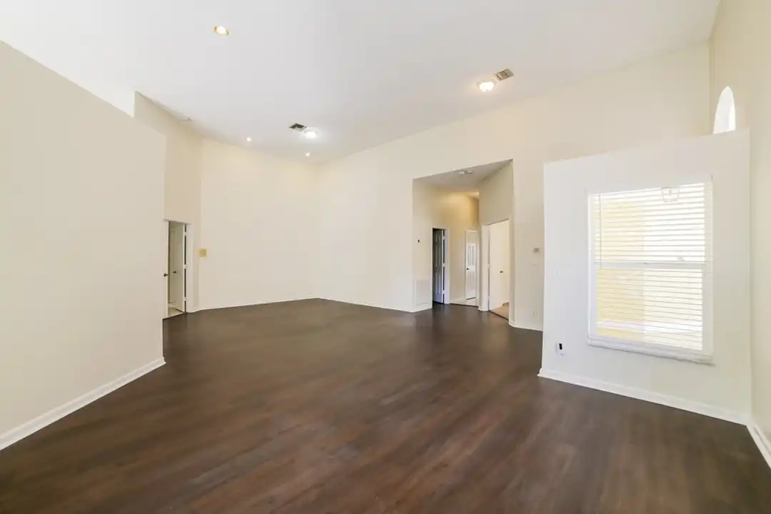 7770 Highlands Cir - View 6