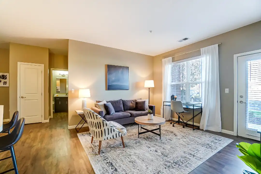 4623 Lowell Ln – photo 1