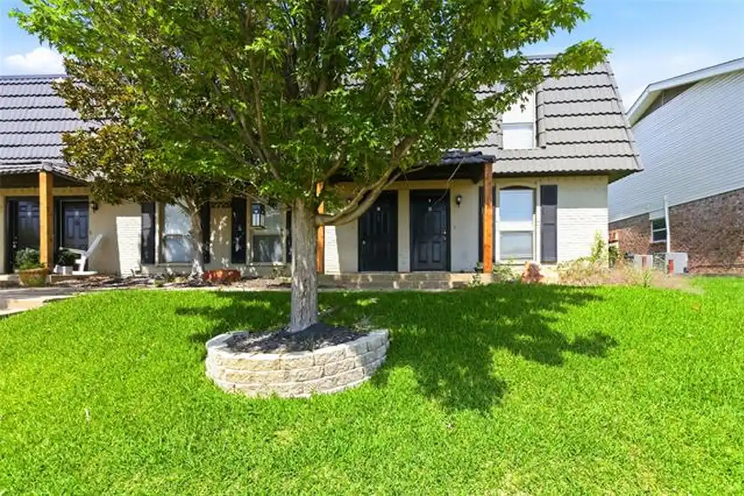 2729 Hurstview Dr unit C - View 2