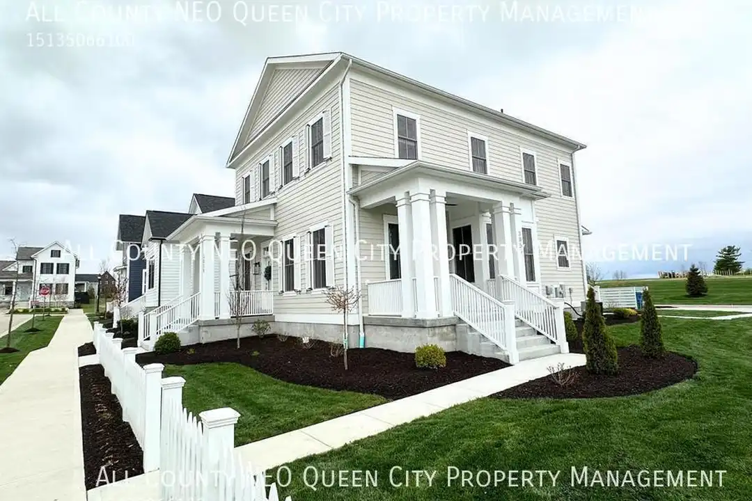 3859 Anderson St – photo 1 of 20