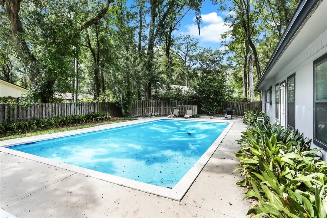 1826 SW 80th Dr - View 3