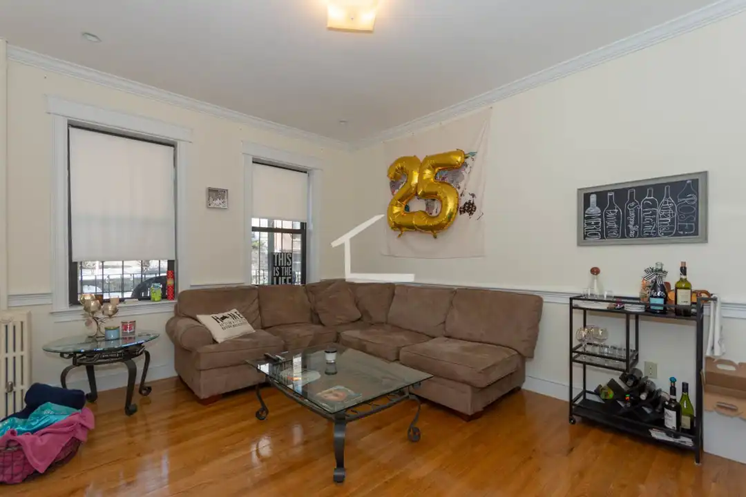 35 Glenville Ave - View 4