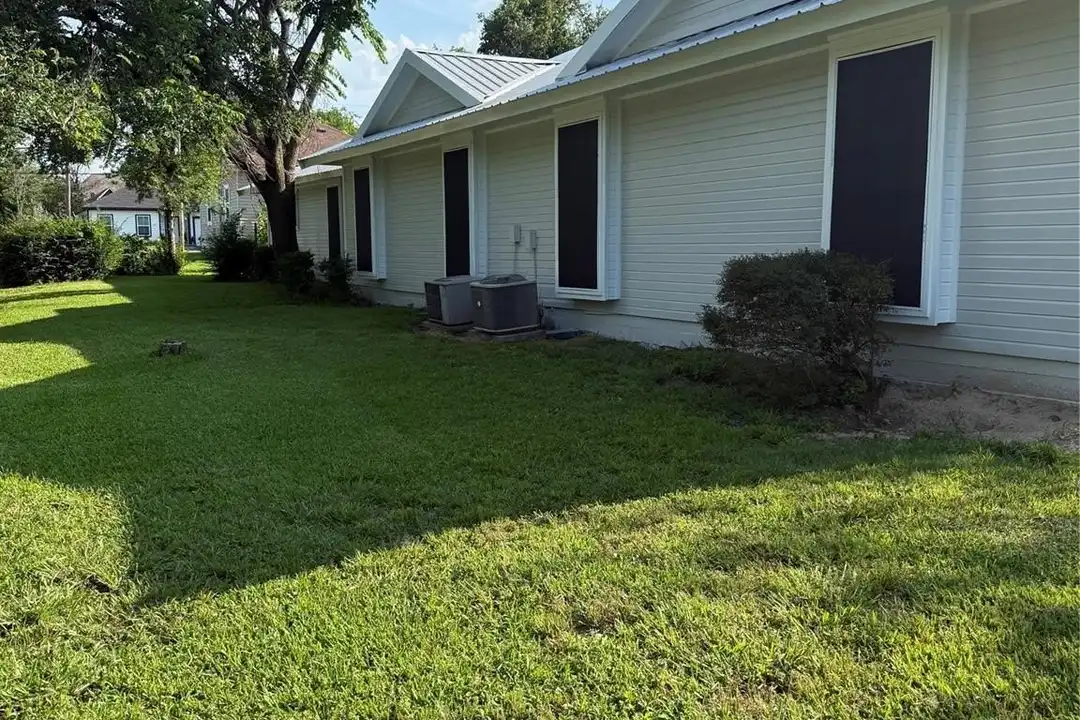 304 E Hickory St #A - View 2