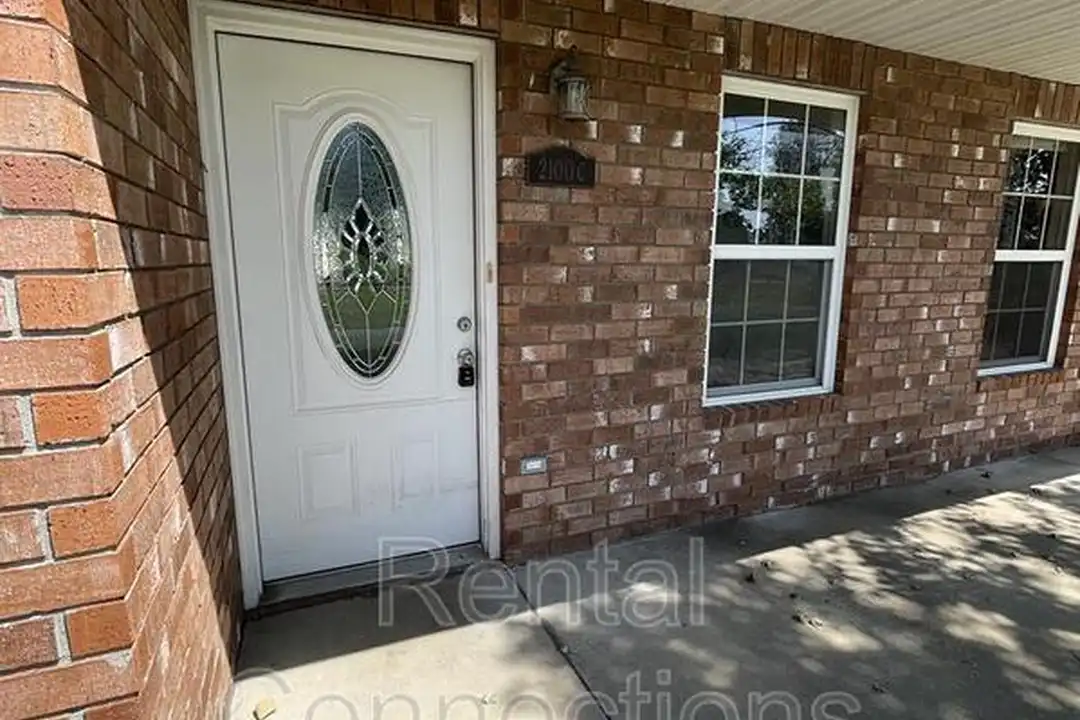 2100 W Orchard St unit C – photo 1 of 8