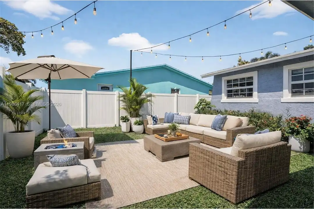 217 SE 5th St - More