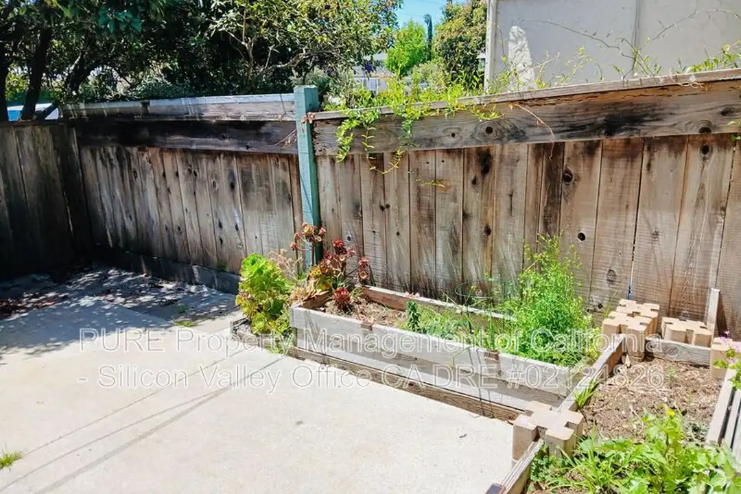 5485 Soquel Dr - View 4