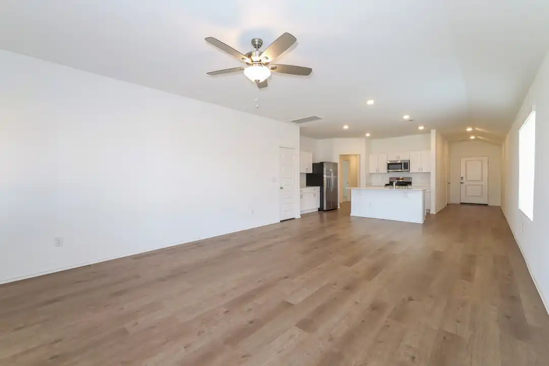 House in Yukon, Redstone Ranch, Canadian - View 3