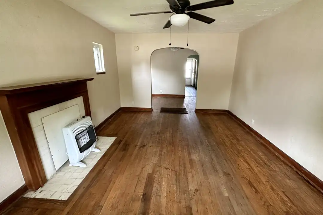 1202 8th St unit 1 – photo 1