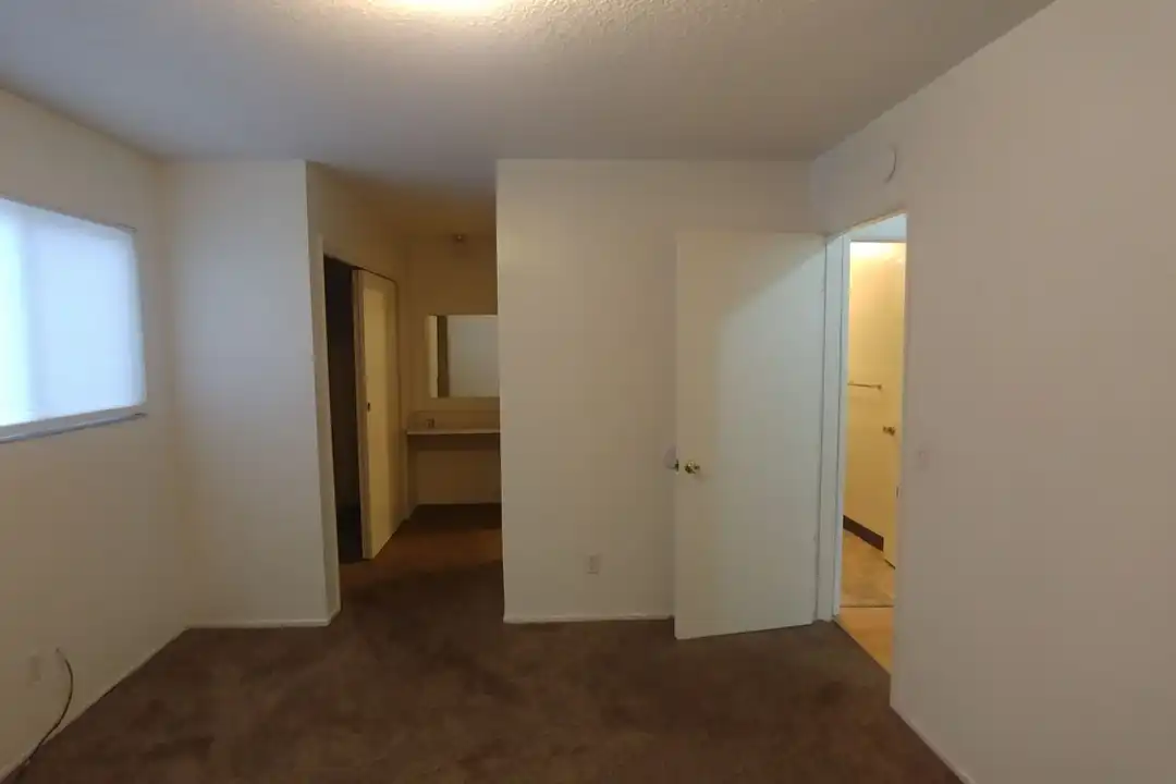 3665 Spruce Ave unit 6 – photo 1 of 5