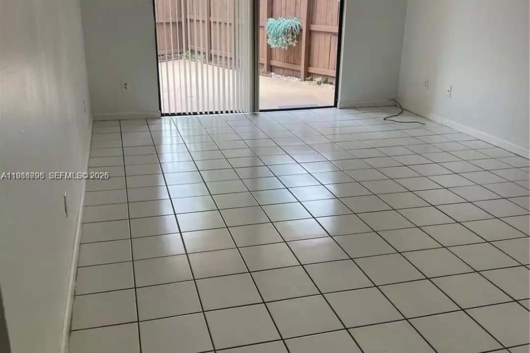 8307 SW 142nd Ave #F105 - View 4