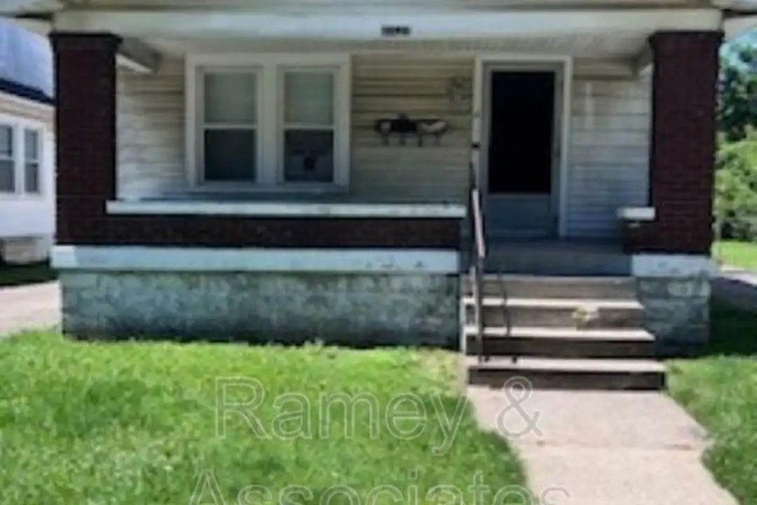 1122 Larchmont Ave unit B – photo 1