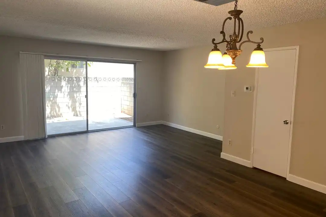 723 E Orange Grove Ave unit E - View 3