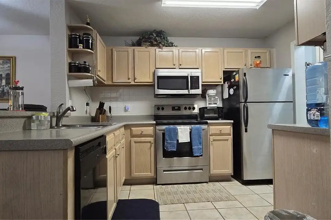 7606 Pissarro Dr #14106 – další